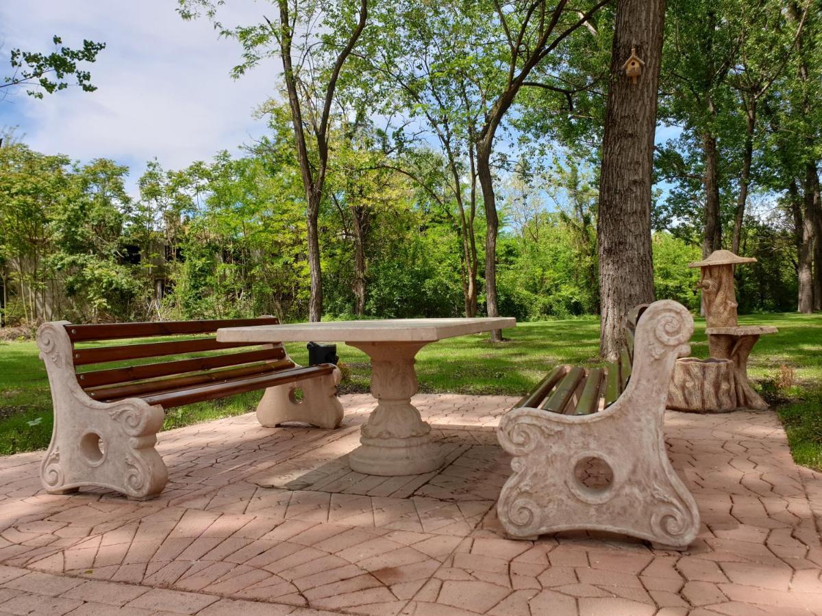 Paradise Park Polski Trumbesh Exterior photo