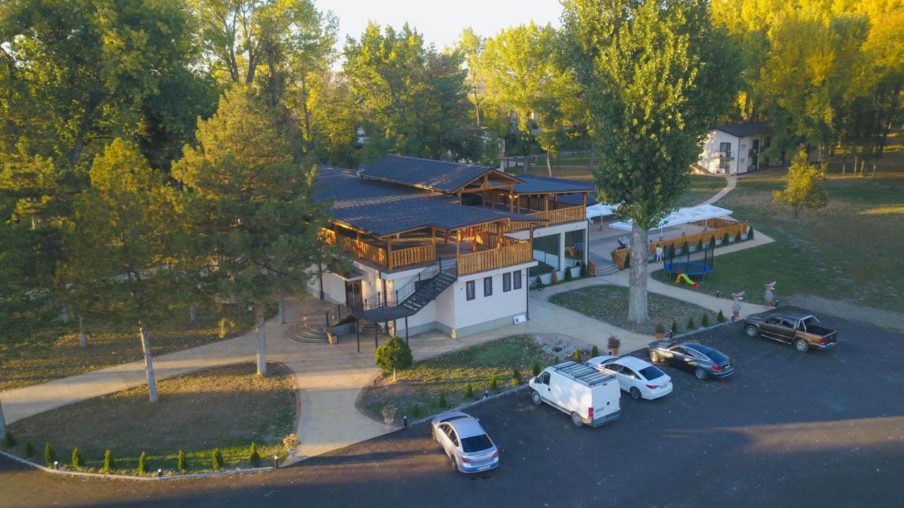 Paradise Park Polski Trumbesh Exterior photo