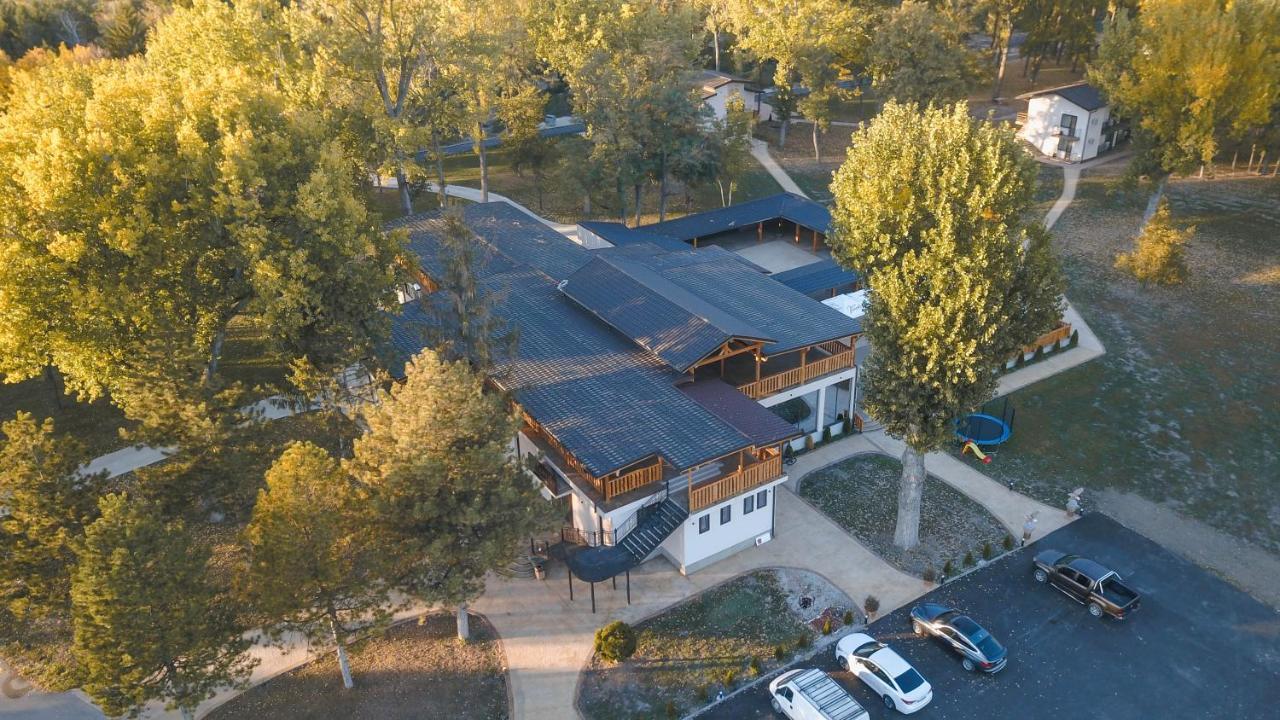 Paradise Park Polski Trumbesh Exterior photo